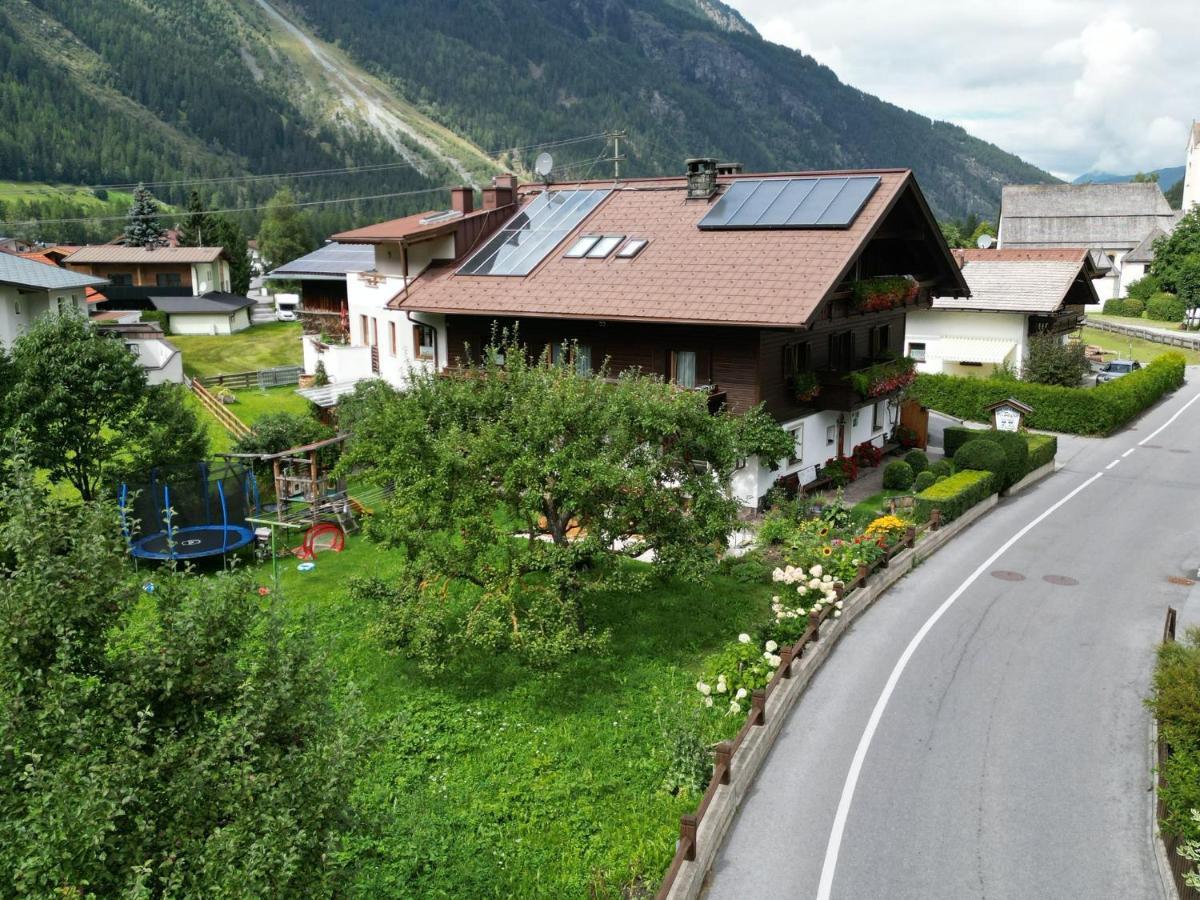 Haus Stefan Villa Langenfeld Exterior photo